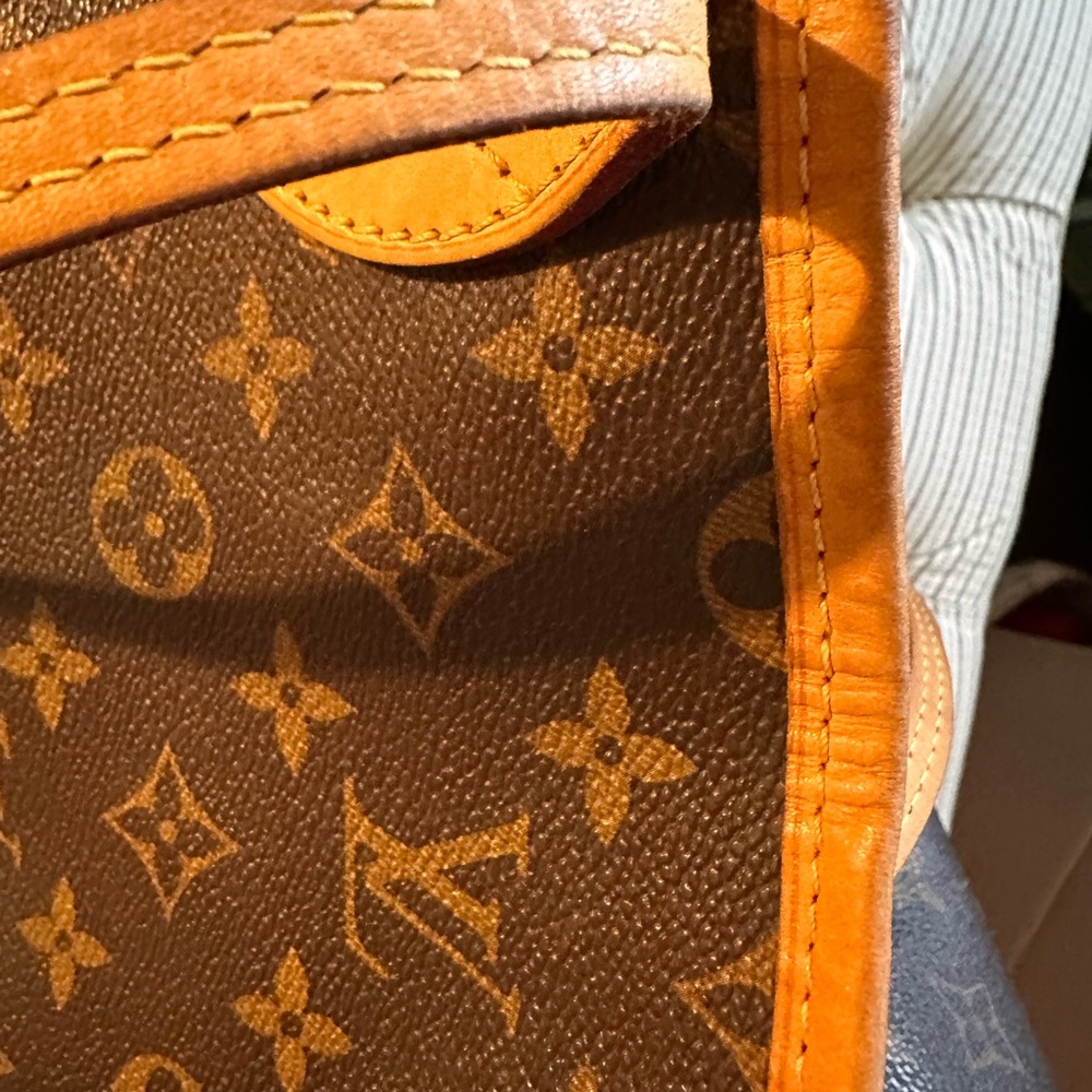 Louis Vuitton Classic Brown Monogram 𝙉𝙚𝙫𝙚𝙧𝙛𝙪𝙡𝙡  Tote 𝙂𝙈 𝙂𝙤𝙤𝙙 𝘾𝙤𝙣𝙙𝙞𝙩𝙞𝙤𝙣 - Picture 6 of 16
